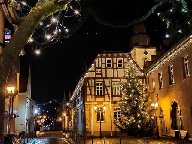 adventsstimmung obernburg am main by Friedbert Simon pfarrbriefservice
